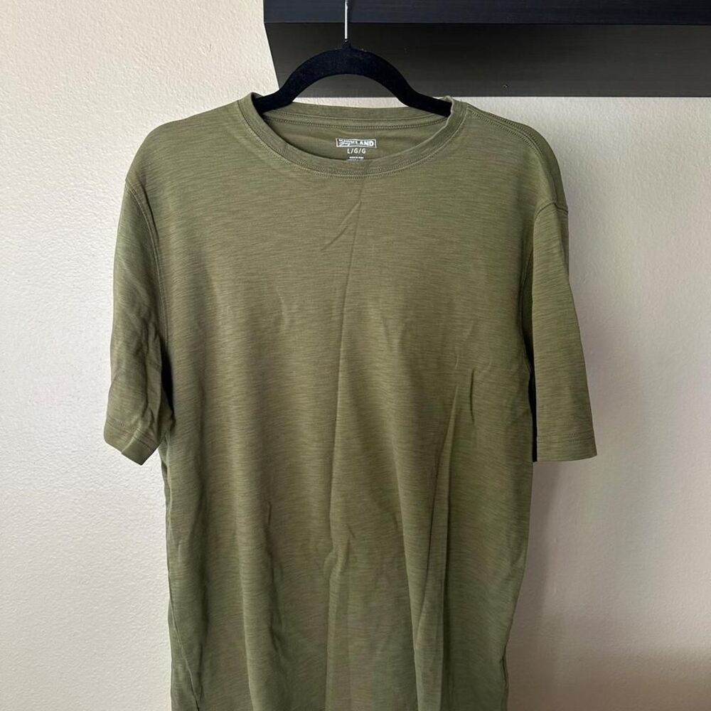 Costco Men's Green and Khaki T-shirt